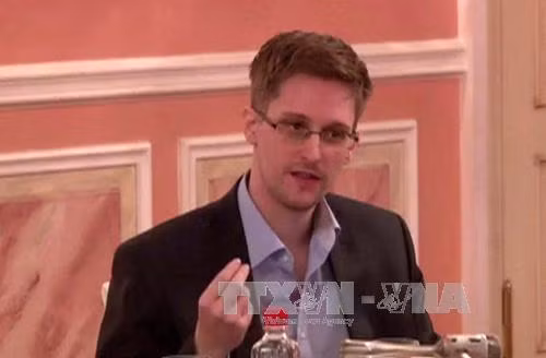 Nga cho phép Edward Snowden ở lại thêm vài năm ảnh 1