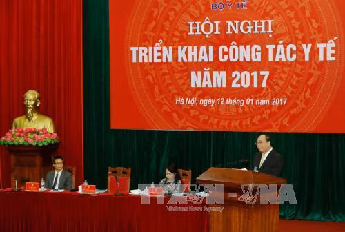 Thủ tướng: Ngành y phải lấy sự hài lòng của người bệnh làm mục tiêu quan trọng nhất ảnh 1
