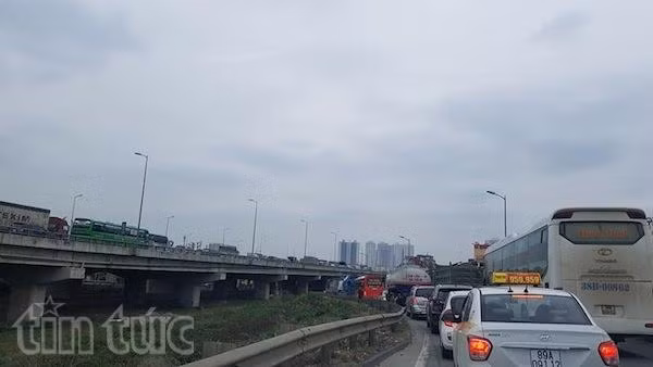 Giáp Tết, bệnh ùn tắc giao thông càng khó chữa ảnh 2