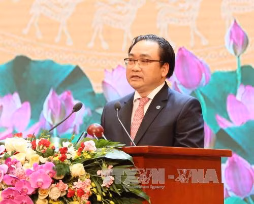 Hà Nội gặp mặt nguyên lãnh đạo thành phố qua các thời kỳ ảnh 1