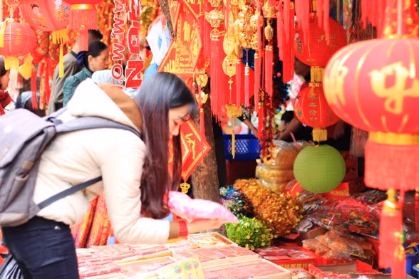 Người Hà Nội hối hả sắm Tết ảnh 5