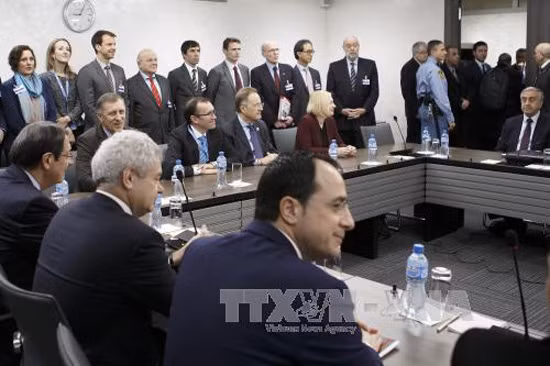 Ngoại trưởng Anh, Thổ Nhĩ Kỳ, Hy Lạp bàn giải pháp tái thống nhất Cyprus ảnh 1