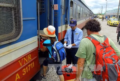 Nghệ An điều động thêm xe khách, tránh quá tải dịp Tết ảnh 1
