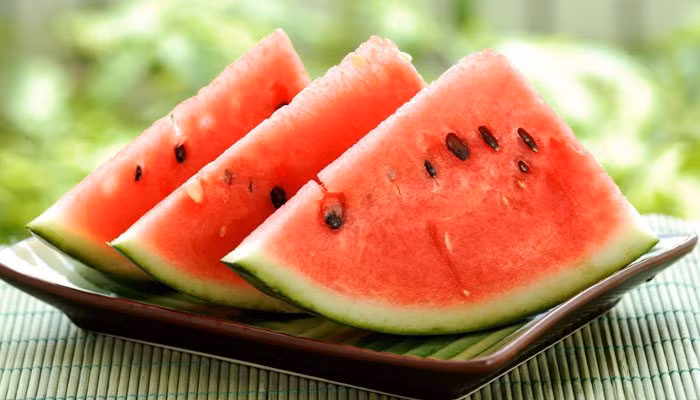 Kinh nghiệm chọn hoa quả tươi ngon đón Tết ảnh 1