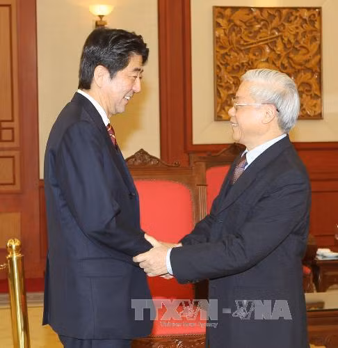 Tổng Bí thư Nguyễn Phú Trọng tiếp Thủ tướng Nhật Bản Shinzo Abe ảnh 1