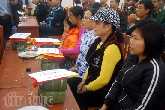 Bộ Tư lệnh Cảnh sát biển tổ chức chương trình ‘Tết cùng ngư dân’ ảnh 5