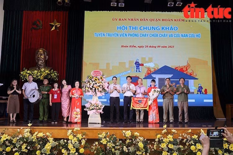 Chú thích ảnh