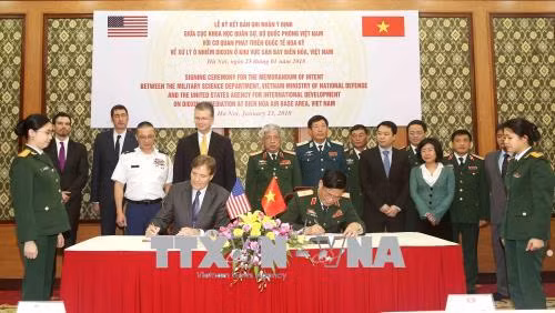 Việt Nam và Hoa Kỳ ký bản ghi nhận ý định để bắt đầu xử lý dioxin tại Biên Hòa ảnh 1