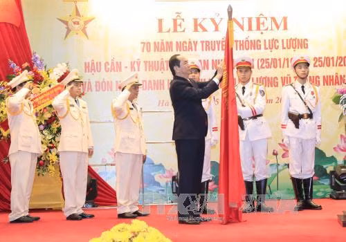 Chủ tịch nước dự Lễ kỷ niệm 70 năm Lực lượng Hậu cần - Kỹ thuật Công an nhân dân ảnh 2