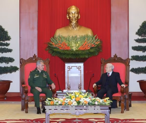 Tổng Bí thư Nguyễn Phú Trọng tiếp Bộ trưởng Quốc phòng Liên bang Nga Sergey Shoigu ảnh 1