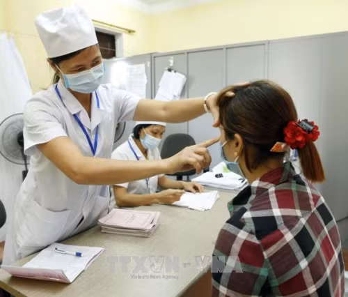 Việt Nam tiếp tục khống chế được tỷ lệ nhiễm HIV/AIDS ảnh 1