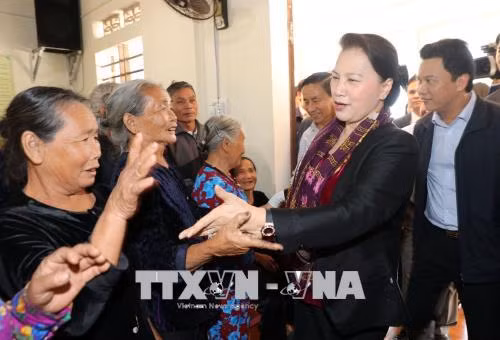 Chủ tịch Quốc hội Nguyễn Thị Kim Ngân thăm và làm việc tại tỉnh Hà Tĩnh ảnh 2