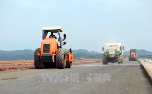 Đầu tư BOT giao thông giúp Vân Đồn sớm trở thành 'đặc khu' ảnh 1