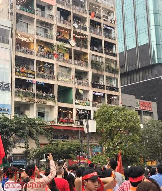 Nghẹt thở, vỡ òa cảm xúc khi U23 Việt Nam gỡ hòa ảnh 5