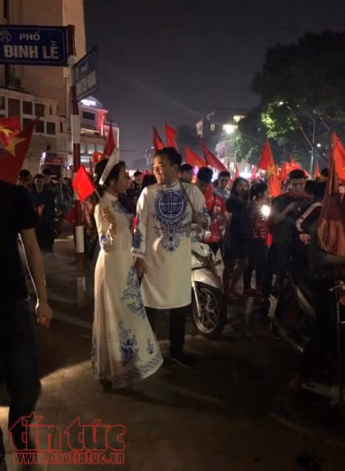 U23 thi đấu vì tinh thần của CĐV, CĐV xuống đường vì U23! ảnh 4