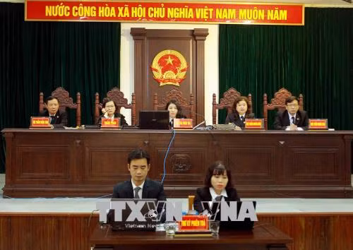 Chùm ảnh: Phiên tòa xét xử vụ án tham ô tài sản xảy ra tại PVP Land chiều 24/1 ảnh 4