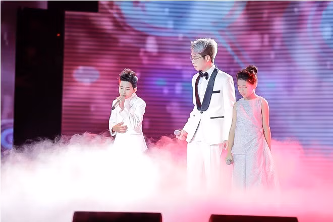 The Voice Kids 2017: Ngọc Ánh đại diện cho giới trẻ hiện nay đi tiếp, Đình Tâm dừng bước ảnh 4