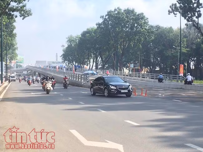 Thông xe cầu vượt Nguyễn Kiệm - Hoàng Minh Giám giải toả nỗi khổ kẹt xe cho người dân ảnh 4