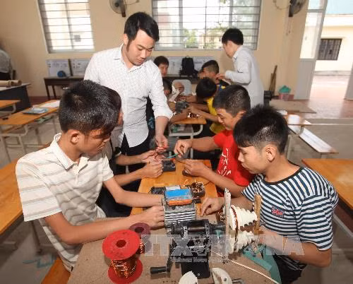 Tháo gỡ bất cập trong sáp nhập các trung tâm giáo dục thường xuyên, trung tâm dạy nghề ảnh 1