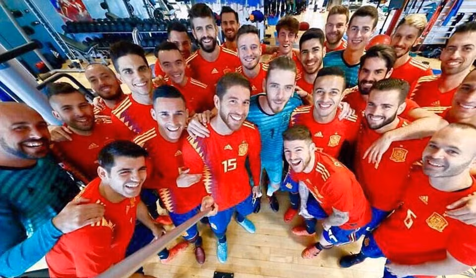 Lộ diện áo đấu của Lionel Messi và cuộc chiến Adidas, Nike, Puma tại World Cup 2018 ảnh 8