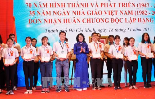 Kỷ niệm 70 năm thành lập Trường Đại học Y dược Thành phố Hồ Chí Minh ảnh 2
