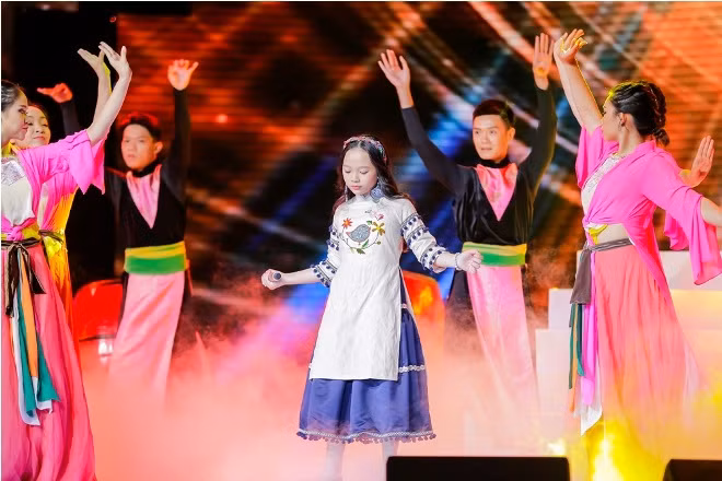 The Voice Kids 2017: Hoài Ngọc là đại diện xứng đáng cho team Soobin Hoàng Sơn ảnh 5
