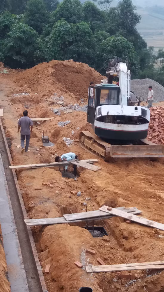 Nâng chất lượng giáo dục vùng dân tộc - Bài 2: Lo xây trường và lo xây nhà ảnh 4