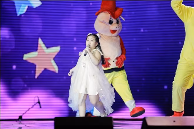 The Voice Kids 2017: Như Ngọc đại diện team Tràm - Tiên, Thanh Ngân ra về đầy nuối tiếc ảnh 8