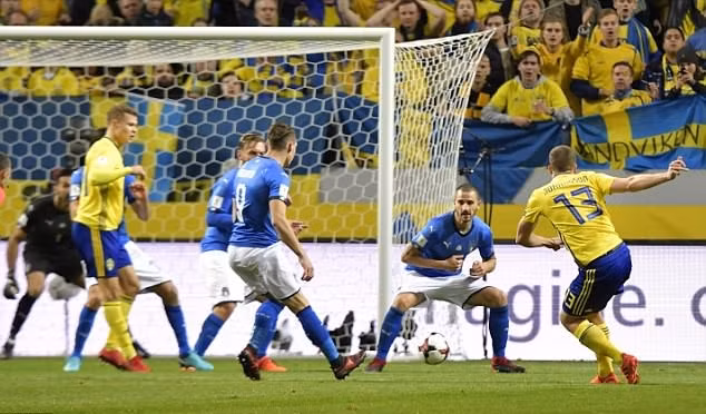 Tuyển Italy đối mặt với nguy cơ xem World Cup 2018 qua màn hình tivi ảnh 1