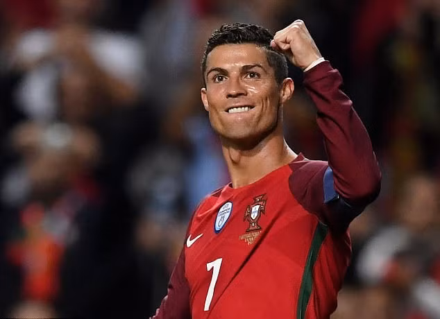 Lộ diện áo đấu của Lionel Messi và cuộc chiến Adidas, Nike, Puma tại World Cup 2018 ảnh 9
