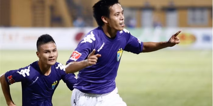 Hà Nội FC và FLC Thanh Hoá cùng chiến thắng, cuộc đua đến ngôi vô địch vẫn gay cấn ảnh 1