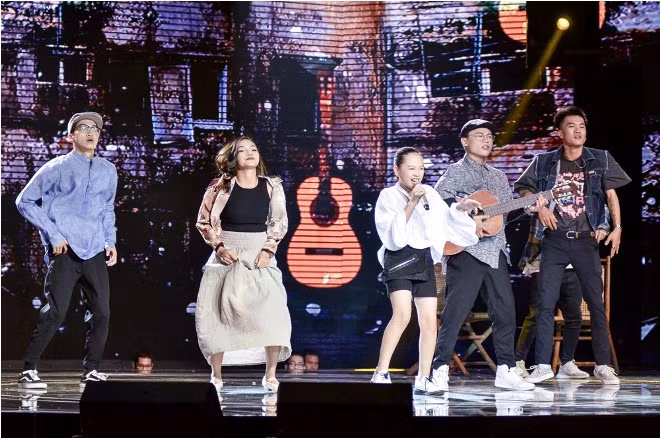 The Voice Kids 2017: Hoài Ngọc chứng minh đẳng cấp 'khó vượt' với 'Cây đàn tróc sơn' ảnh 6