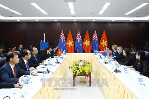 APEC 2017: Thủ tướng Nguyễn Xuân Phúc tiếp Thủ tướng New Zealand ảnh 2