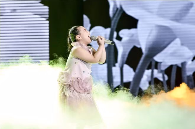 The Voice Kids 2017: Thanh Ngân trong veo hát 'Tháng Tư là lời nói dối của em' ảnh 3