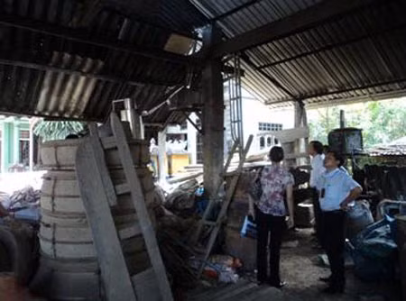 'Diệt' khói bụi ở làng nghề đúc đồng Huế ảnh 1