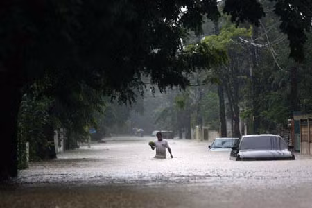 Thủ đô của Philippines biến thành biển nước ảnh 2