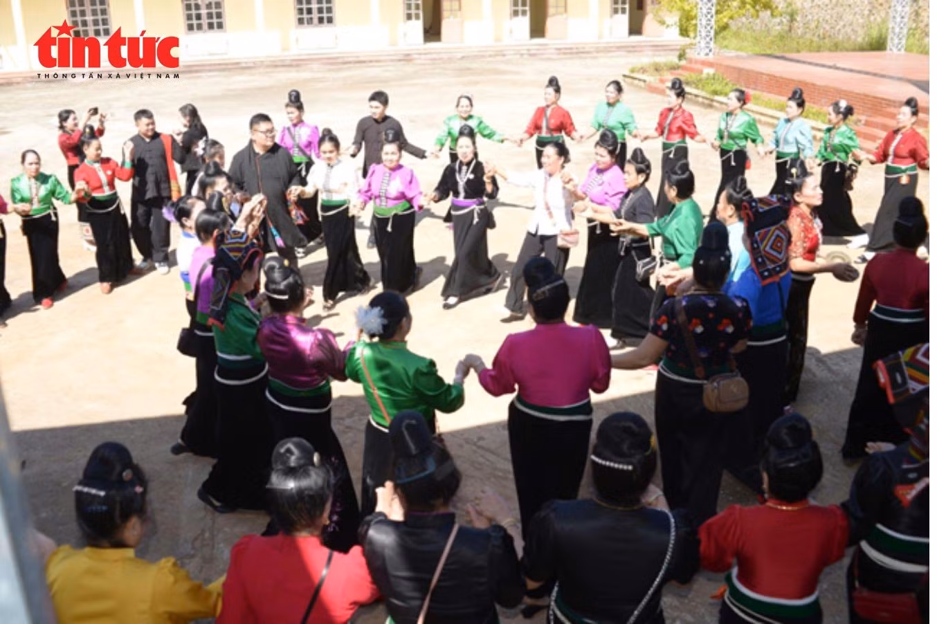 thiet-ke-chua-co-ten.jpg