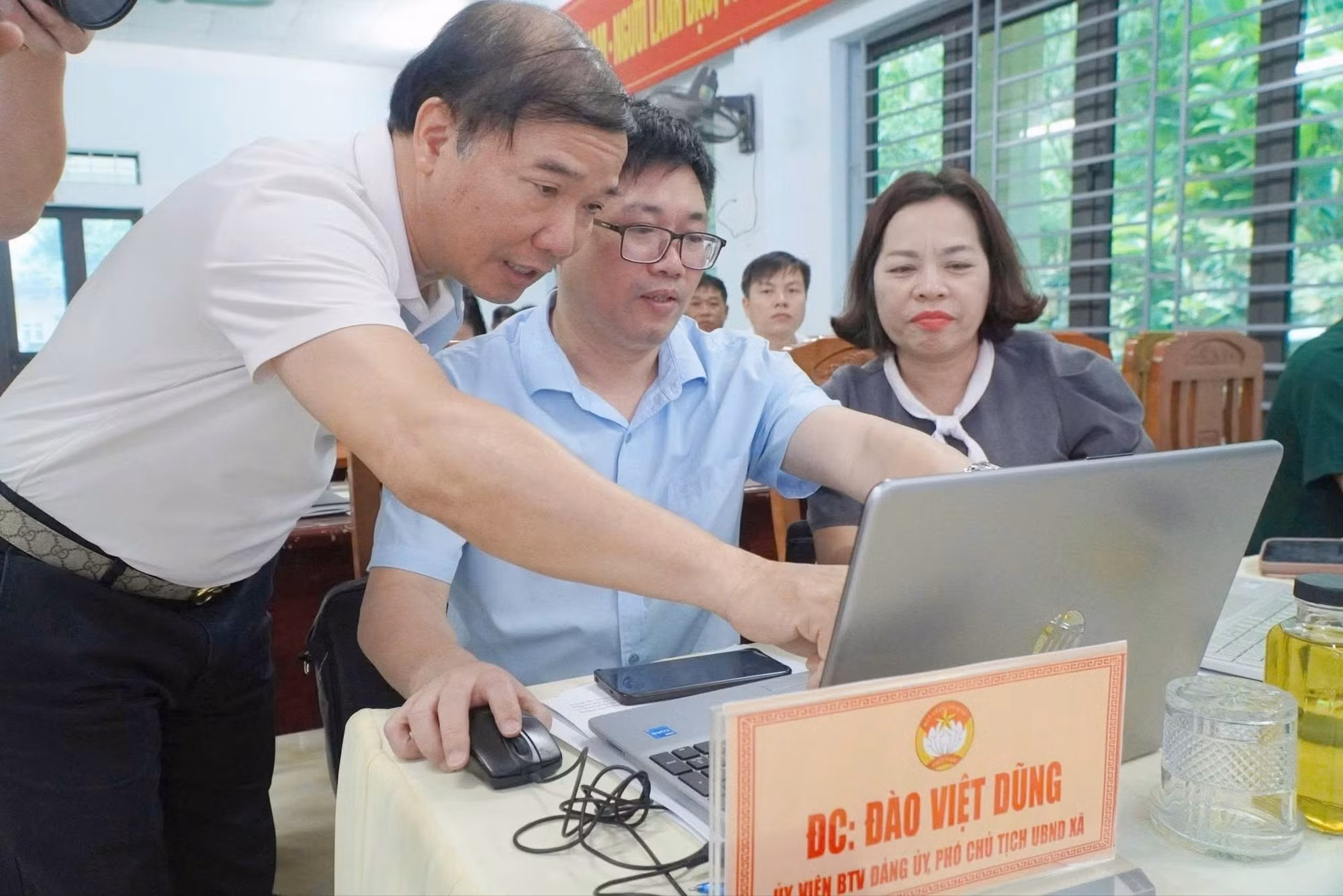 ongthap1.jpg