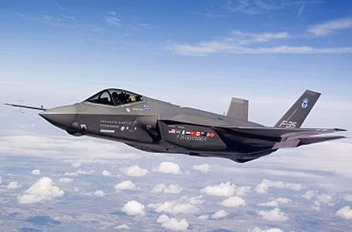 UAV và F-35: Cặp đôi hoàn hảo thống trị không chiến ảnh 1