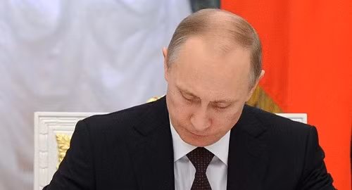 Nga trao trả hai tù nhân cho Ukraine ảnh 1