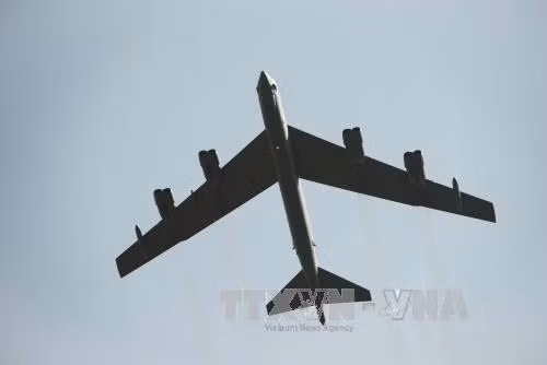 Hai máy bay B-52 Mỹ đến gần biên giới Nga ảnh 1