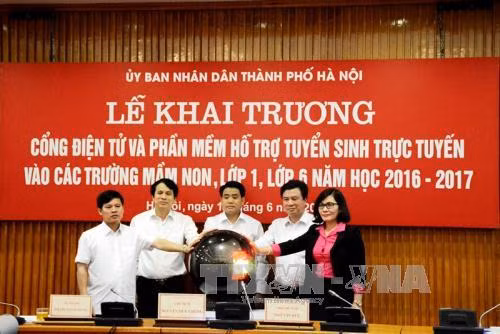Hà Nội: Ngày đầu tiên tuyển sinh đầu cấp trực tuyến ảnh 1