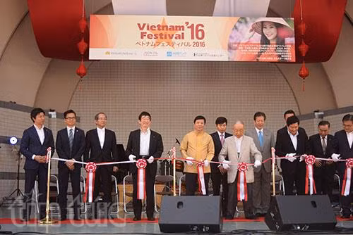 Khai mạc lễ hội Việt Nam 2016 tại Nhật Bản ảnh 1
