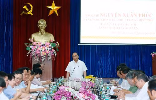 Thủ tướng Nguyễn Xuân Phúc làm việc tại Đắk Lắk ảnh 1