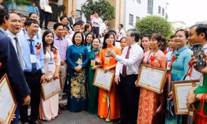 Bồi dưỡng cán bộ Hội Nông dân các cấp và nông dân sản xuất kinh doanh giỏi