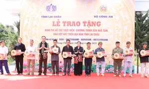 Bộ Công an hỗ trợ Lai Châu xóa nhà tạm cho đồng bào vùng cao