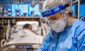 Dịch COVID-19: Có 4/10 bệnh nhân còn lại âm tính với virus SARS-CoV- 2 từ 2 lần trở lên