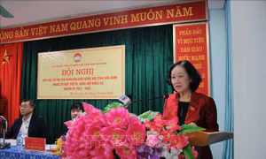 Trưởng Ban Tổ chức Trung ương Trương Thị Mai phát biểu tại buổi tiếp xúc cử tri. Ảnh: Vũ Hà - TTXVN