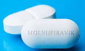 Đề xuất Bộ Y tế cấp giấy đăng ký lưu hành cho 3 thuốc chứa hoạt chất Molnupiravir điều trị COVID-19