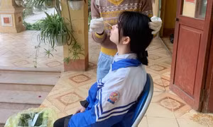 Lào Cai nỗ lực khoanh vùng, xử lý dịch cúm trong trường học